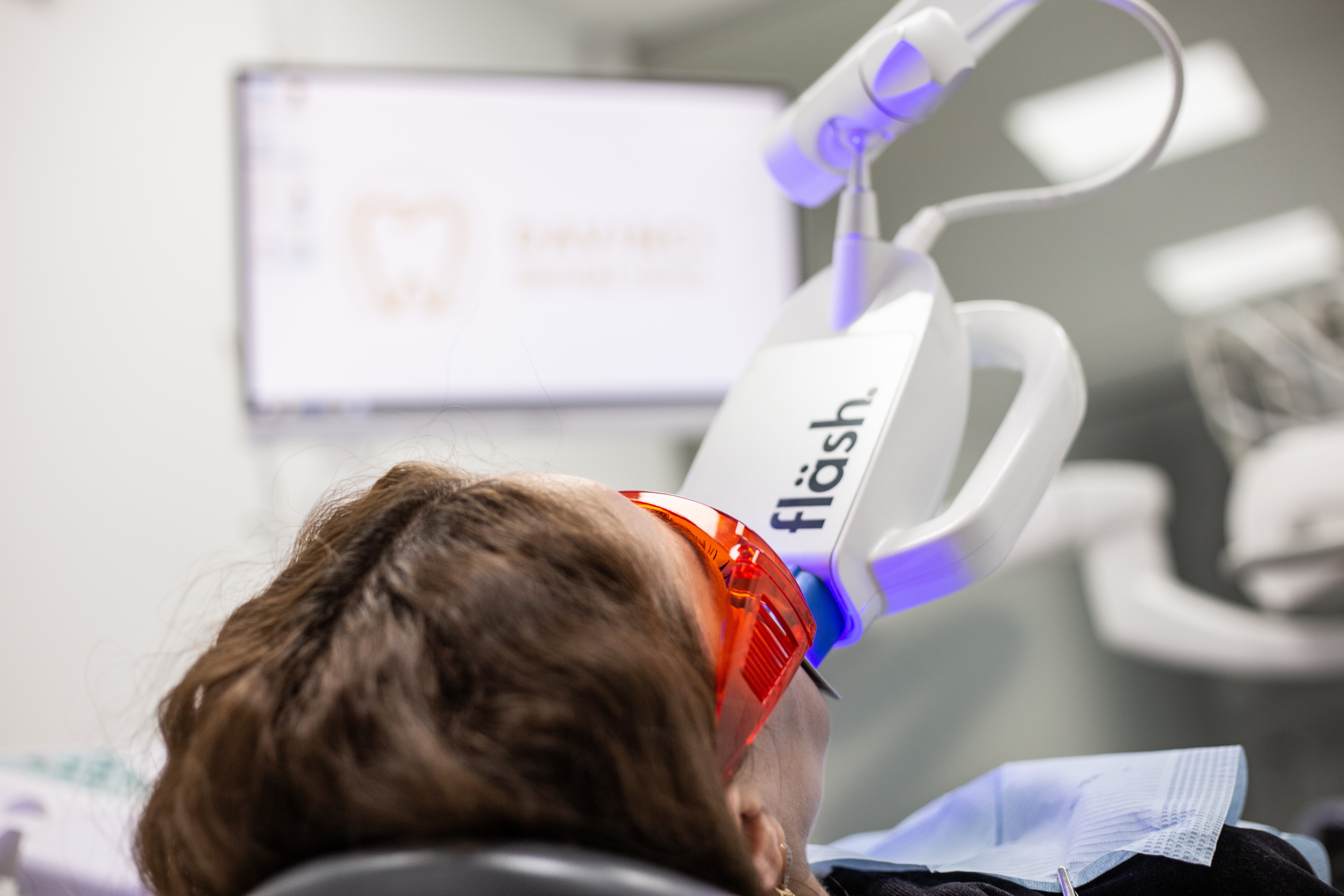 tratament dentar- albire dentare de la Davinci dental clinic in Chisinau
